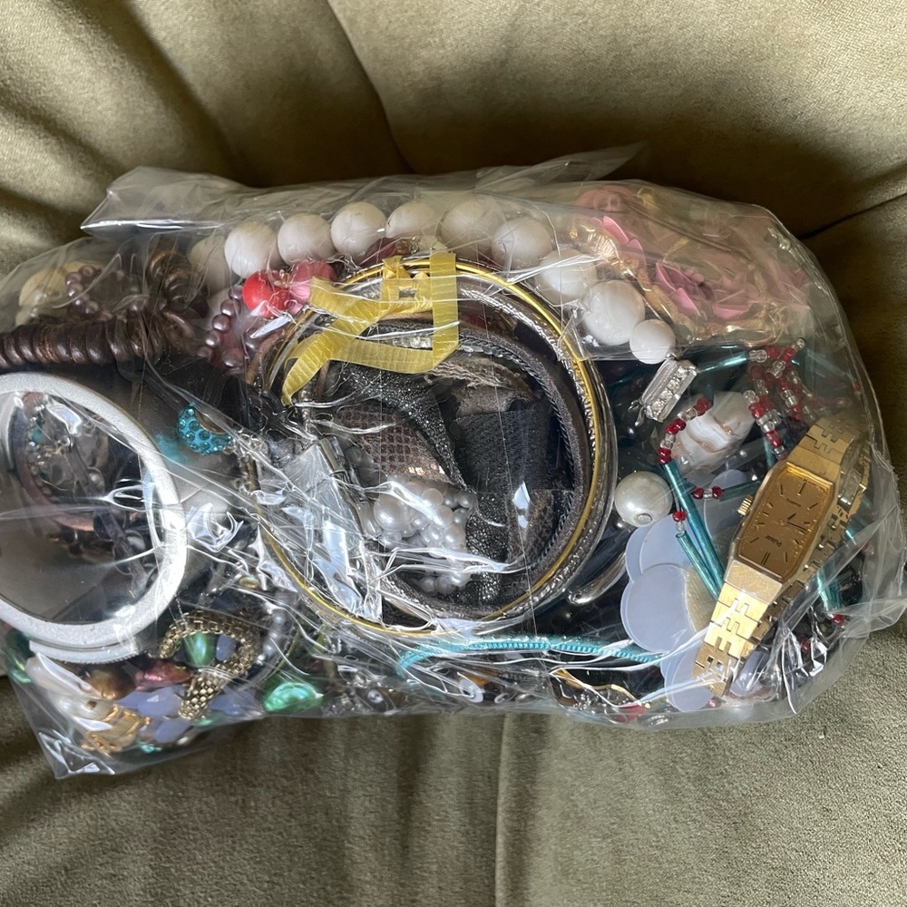 UNTESTED 4+lbs jewelry lot from estate & thrift antique store AS IS c…